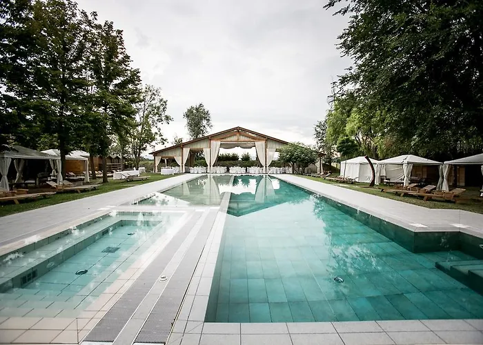 Agriturismo Capriata Shore Club Çiftlik konaklama *